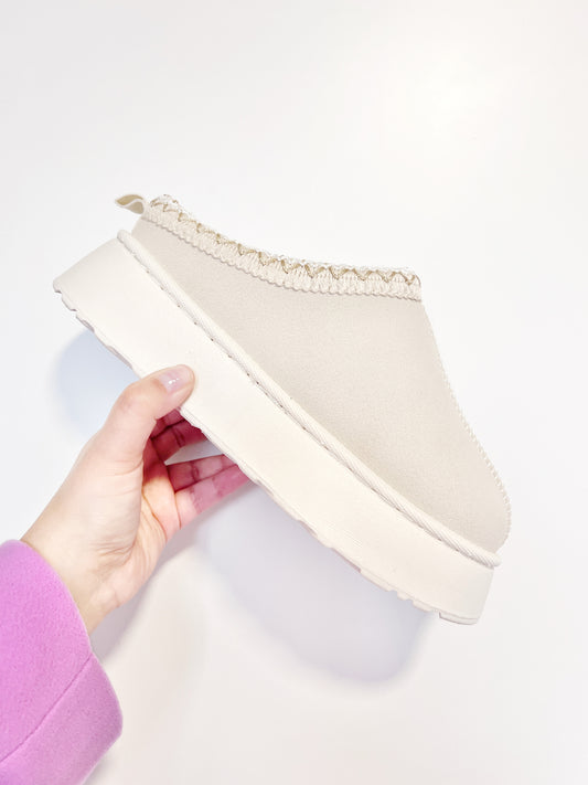 Pantubota - color crema