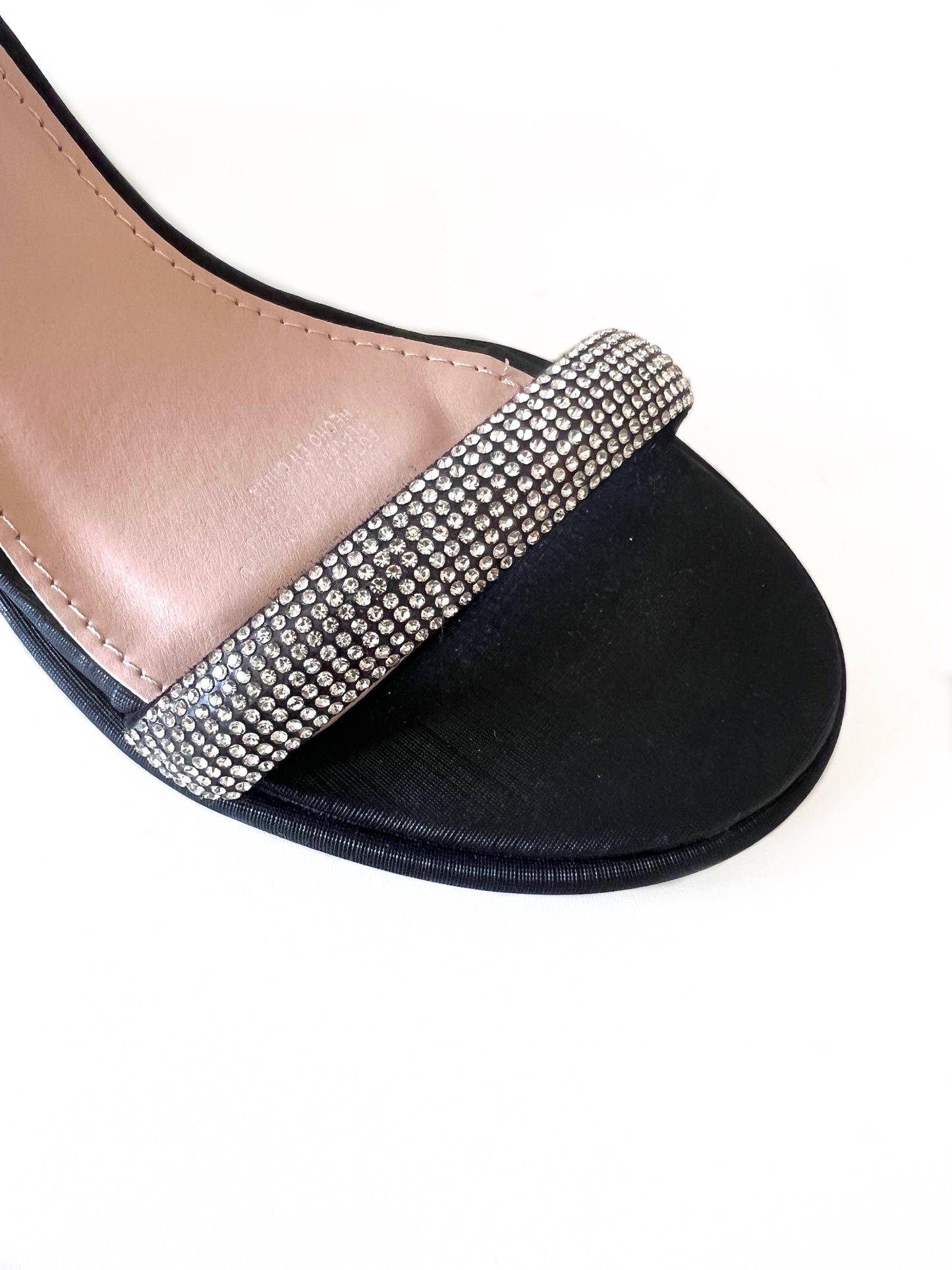 Sandalias negras taco bajo