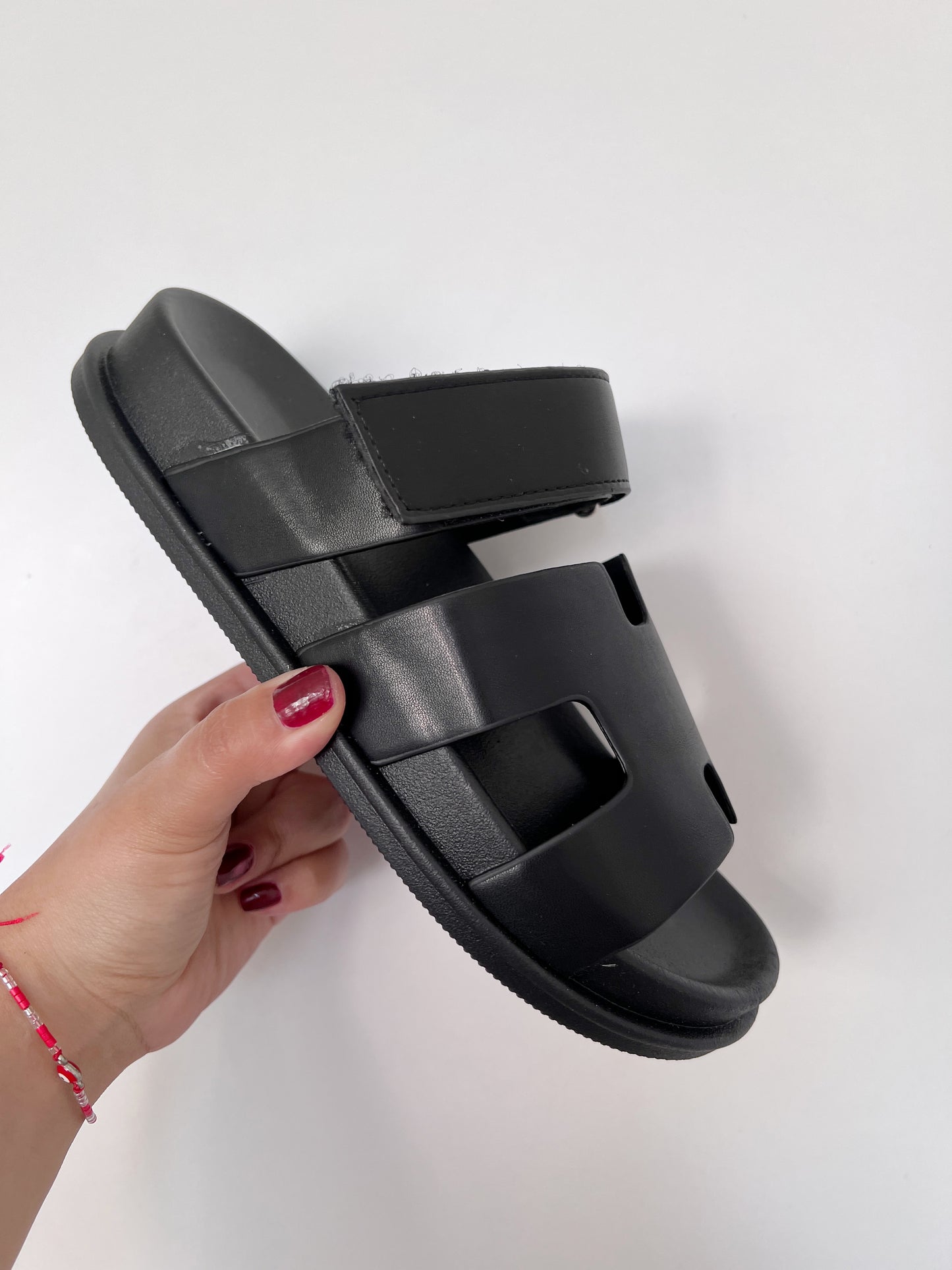 Sandalias Negras - Estilo Hermes