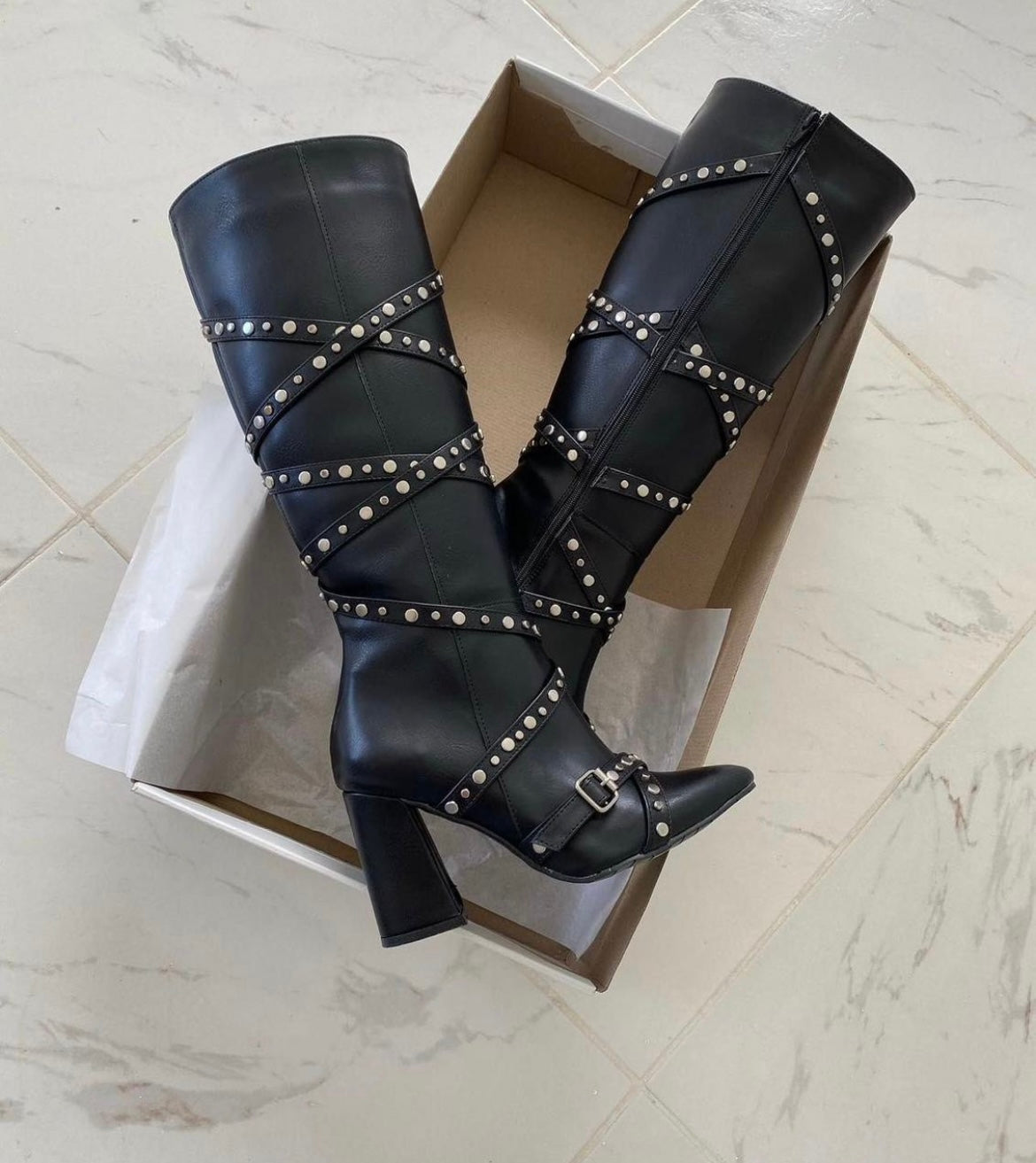Botas tachas